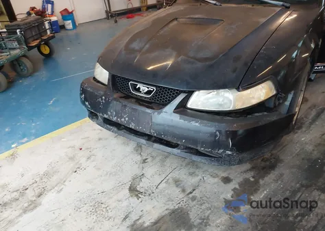 2000 Ford Mustang from USA, damaged, VIN 1FAFP4041YF233559